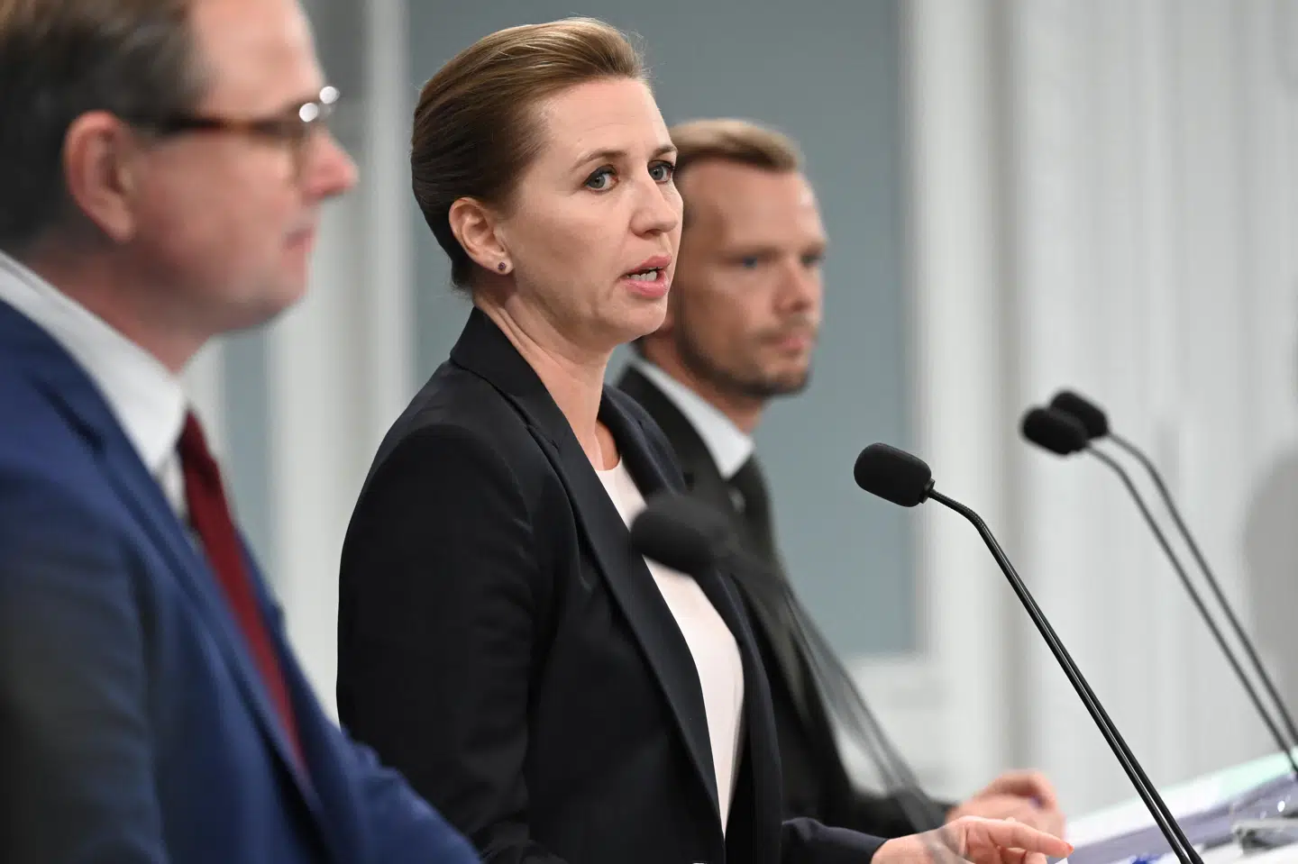 Statsminister Mette Frederiksen (S) har sammen med finansminister Nicolai Wammen (S) og beskæftigelsesminister Peter Hummelgaard (S) tirsdag præsenteret regeringens reformudspil Danmark kan mere I. Philip Davali/Ritzau Scanpix