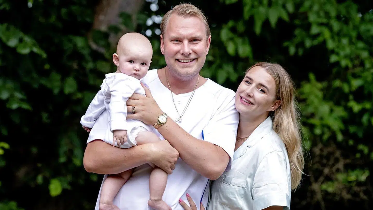 Pelle Peter og Maria Jencel med deres datter Penelope.