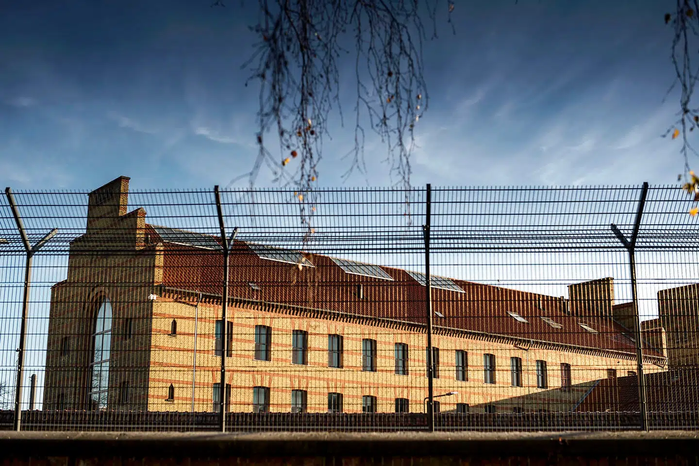 En fange er flygtet fra Vestre Fængsel, skriver B.T. på baggrund af oplysninger fra Kriminalforsorgenet.