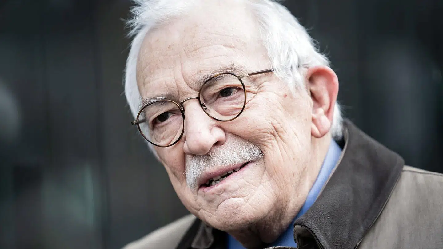 Tidligere udenrigsminister Uffe Ellemann-Jensen har været hårdt ramt af coronavirus, selvom han er færdigvaccineret.