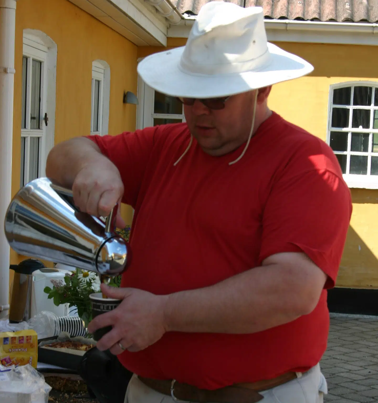 John Rosenkvist vejer cirka 152 kilo og er 178 centimeter høj. Det giver et BMI på 47,97. Foto: Privat