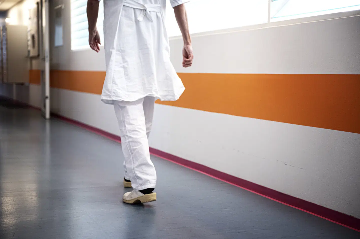 Undersøgelse fra Overlægeforeningen viser, at overlægerne i snit har fået fire timer mindre til patientkontakt om ugen end for ti år siden. (Arkivfoto) Ida Guldbæk Arentsen/Ritzau Scanpix