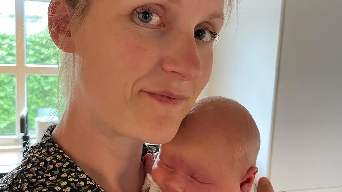 Her ses Christina Jensen med sin lille søn, Asger.