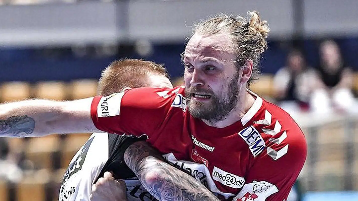 Henrik Mølgaard, Aalborg Håndbold-stjernen og landsholdets forsvarsstyrmand, var ikke tilfreds med de mange fejl i 29-28-nederlaget til Sønderjyske.