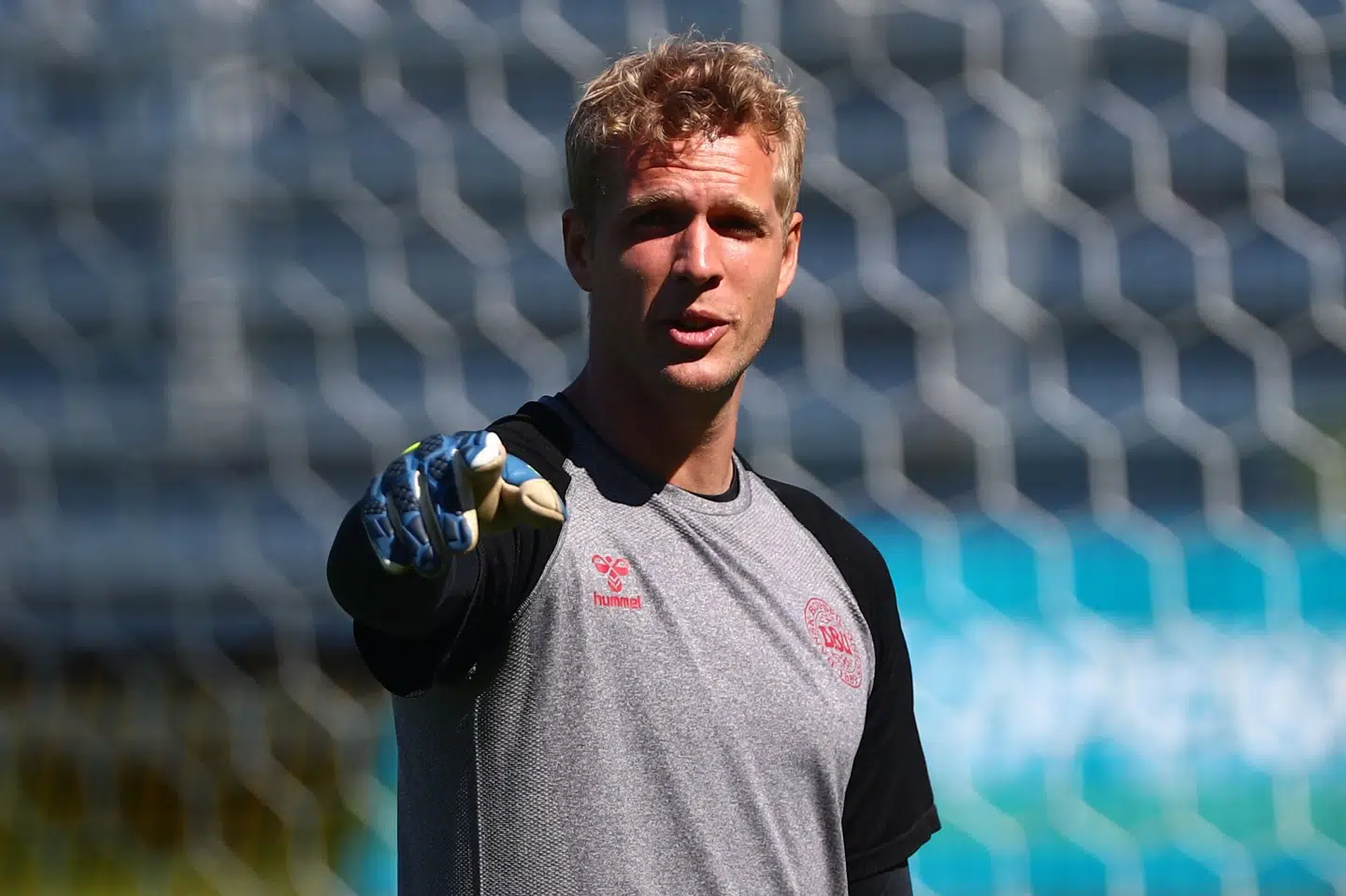 Jonas Roessel Jesper Hansen erstatter skadet Jonas Lössl på landsholdet | Fodbold ...
