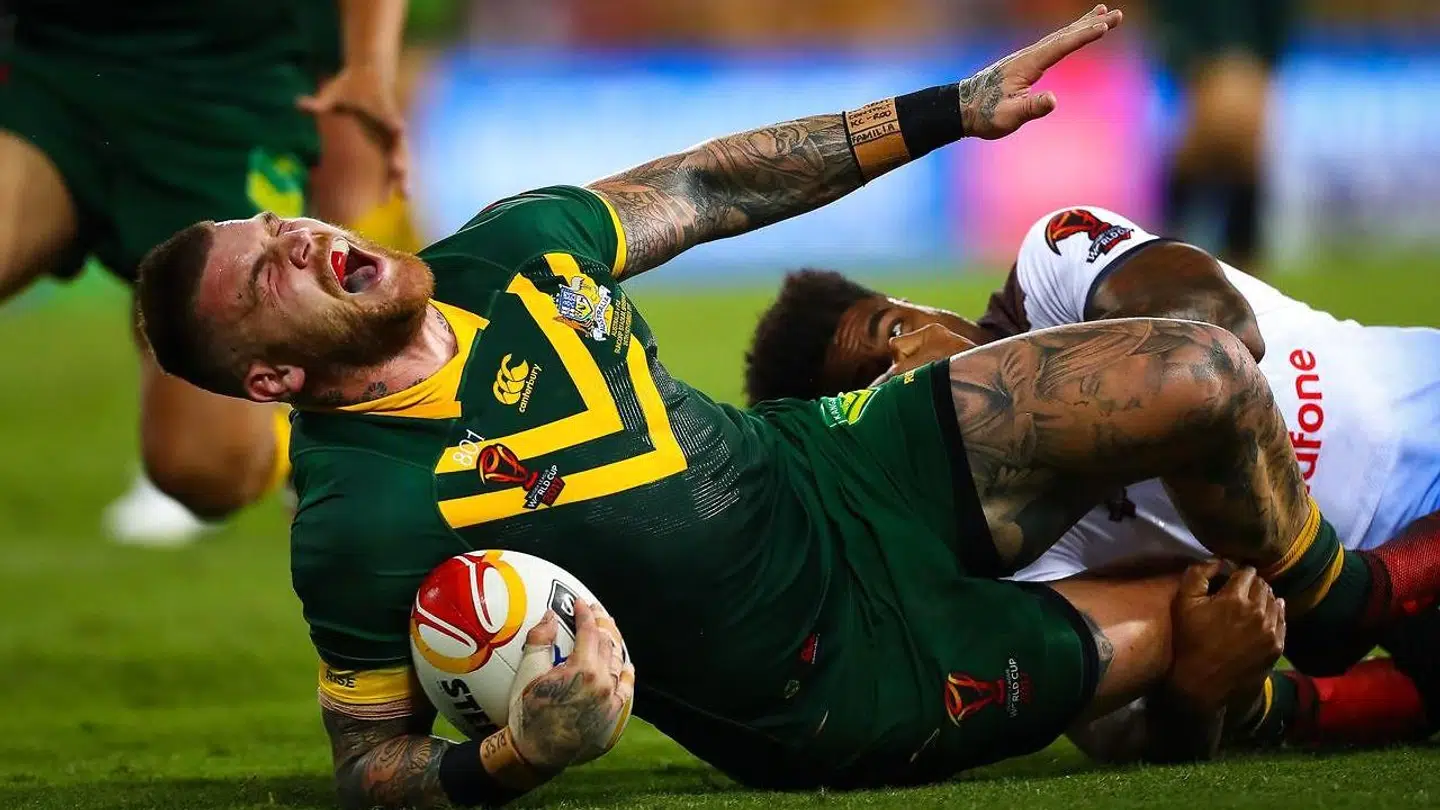 Josh Dugan i smerter.