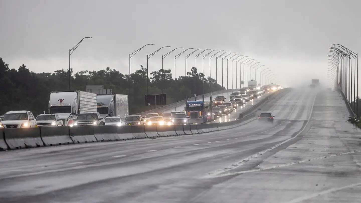 Trafikken væk fra Louisiana har været tæt siden advarslen lørdag.