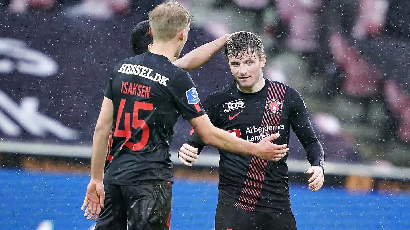 Det ventes, at Gustav Isaksen får lov at overtage pladsen på den ene kant i FCM i stedet for Dreyer.