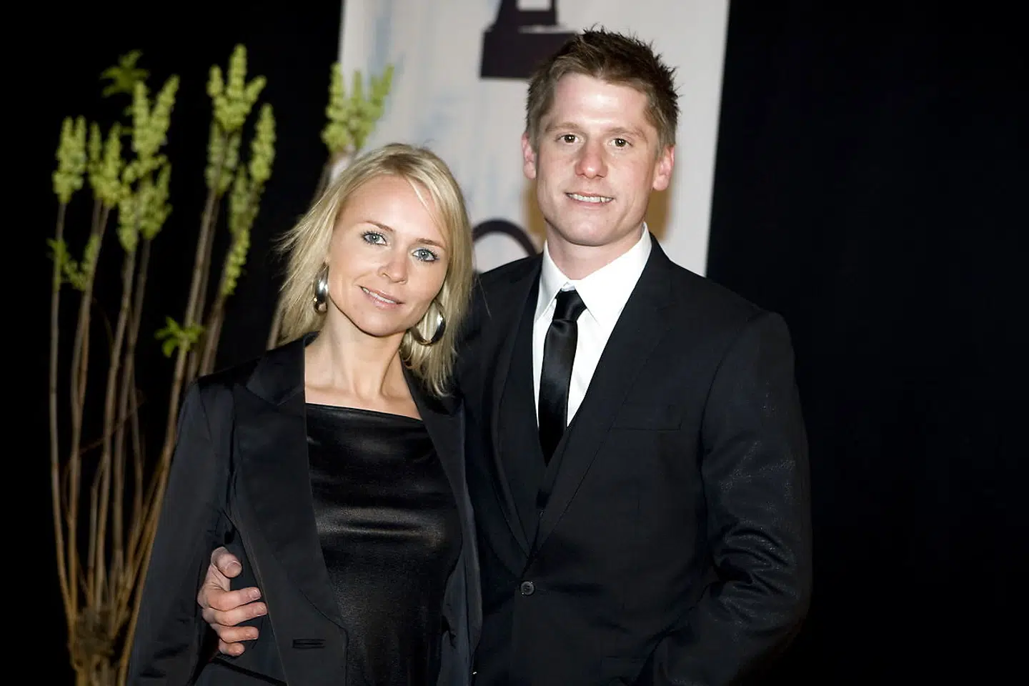 Robert Hansen og Mira Wanting mødte hinanden på optagelserne til 'Kærlighed ved første hik'. Mira Wanting i 2012, 34 år gammel, af livmoderhalskræft.