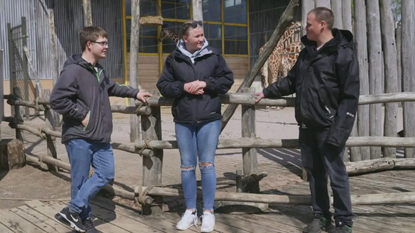 Den unge landmand Karoline Wraae valgte at vrage både Jan Henriksen og Rico Andersen.