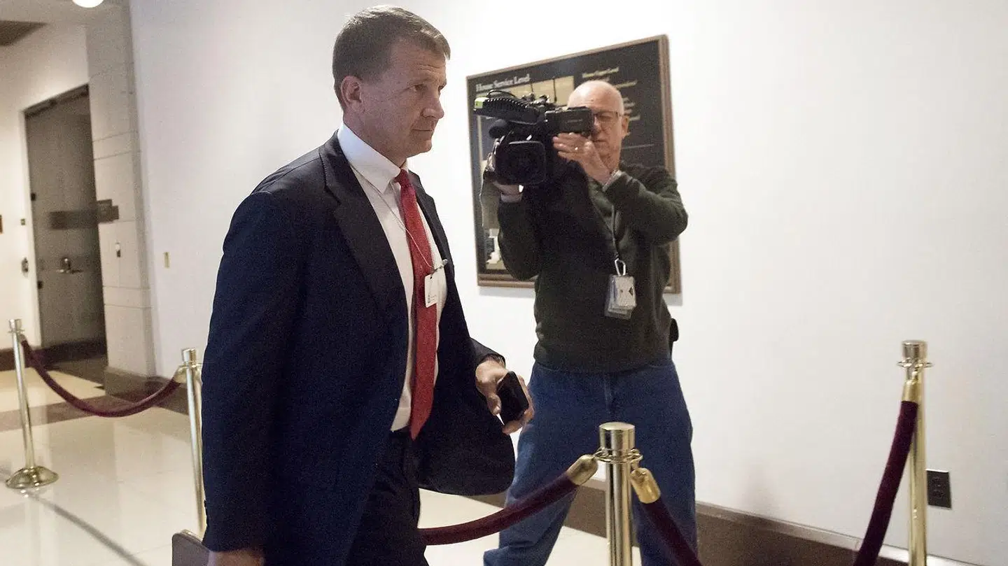 Erik Prince på vej til høring i den amerikanske kongres.