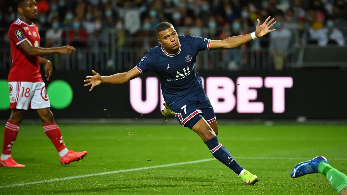 Mbappé jubler efter sit mål imod Stade Brestois 29, fredag 20 august.