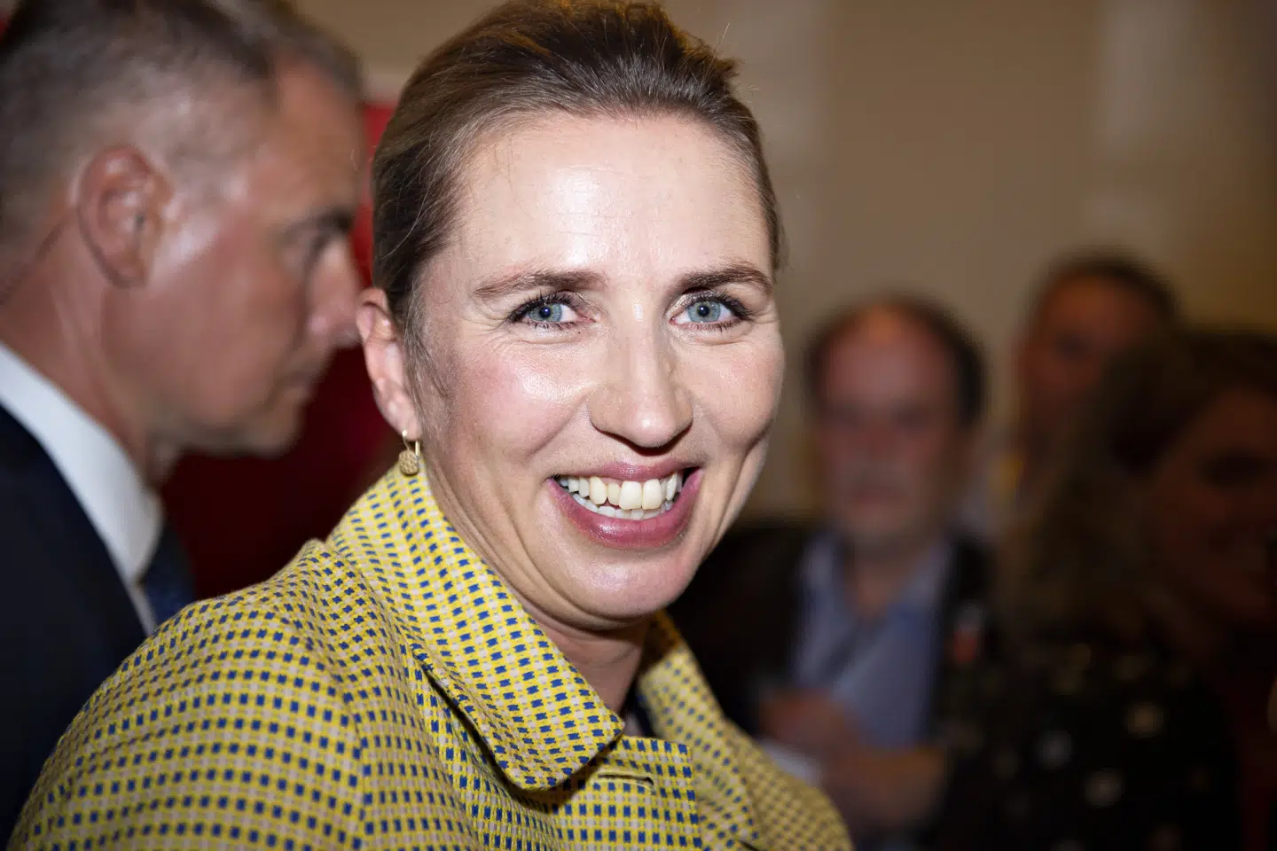 Mette Frederiksen ses her på valgaftenen 5. juni 2019. Regeringen har oplevet stor opbakning under coronakrisen, men styrkeforholdet mellem rød og blå blok ser nu ud til at være tilbage på niveauet fra for to år siden. (Arkivfoto) Henning Bagger/Ritzau Scanpix