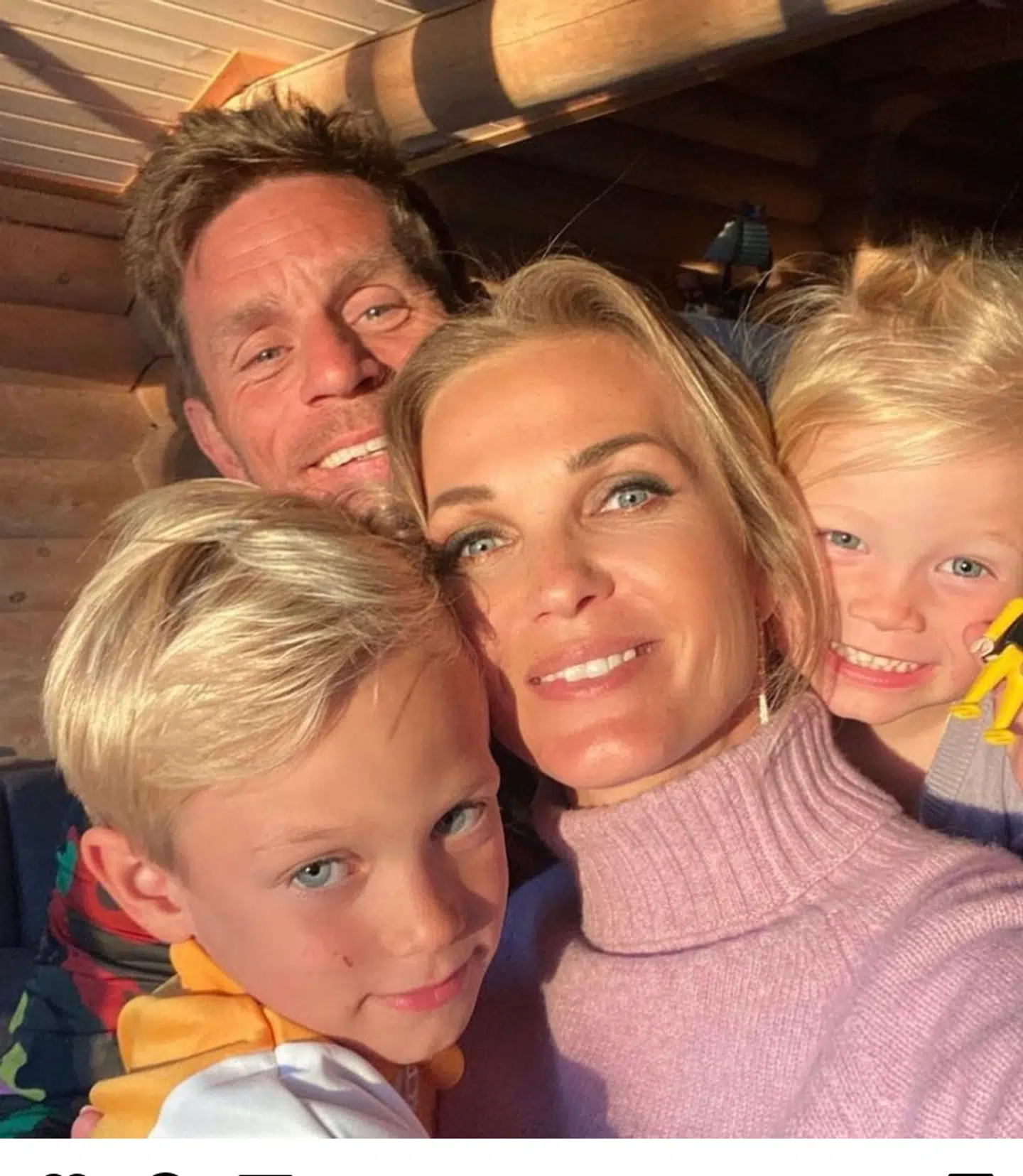 Tina Lund og Allan Nielsen med deres to børn, Lilli og Louis.