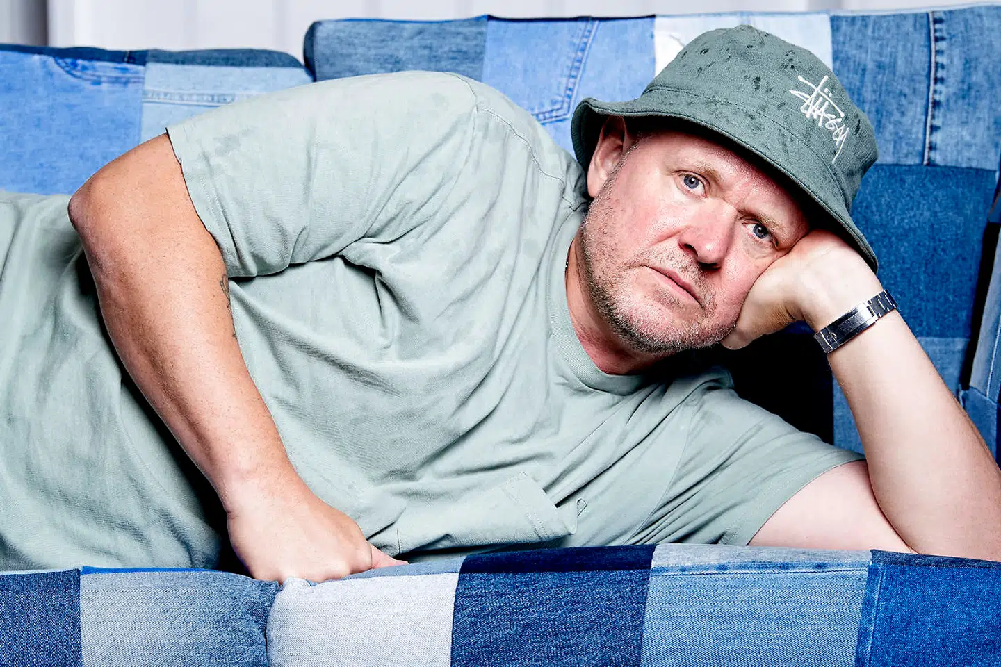 For to år siden sprængte Anders Matthesen billetsalget i de danske biografer med animationsfilmatiseringen af sin populære børnebog 'Ternet Ninja'. Nu er han klar med den svære to'er.