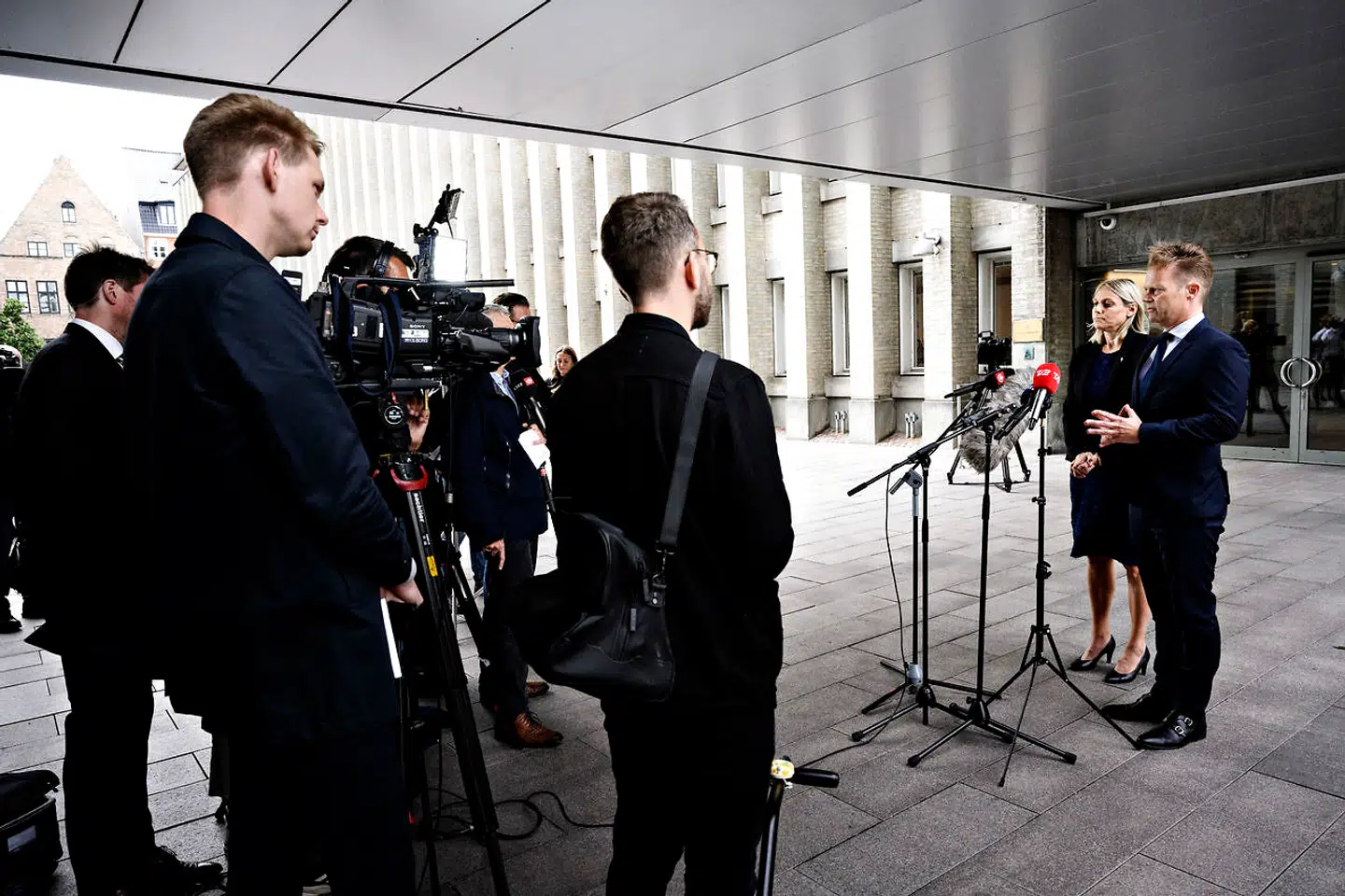 Udenrigsminister Jeppe Kofod (S) og forsvarsminister Trine Bramsen (S) holder doorstep om situationen i Afghanistan torsdag den 19. august 2021.