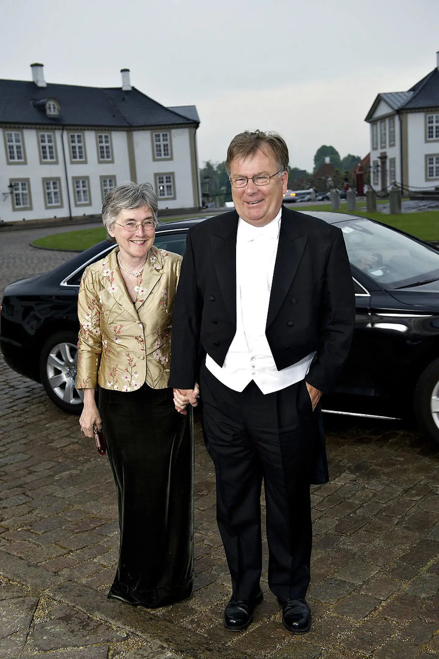 Daværende finansminister Claus Hjort Frederiksen og Christina Hall Frederiksen på vej til gallamiddag, da det sydkoreanske præsidentpar var på officielt besøg på Fredensborg Slot i 2011. Foto: Keld Navntoft/Scanpix 2011.