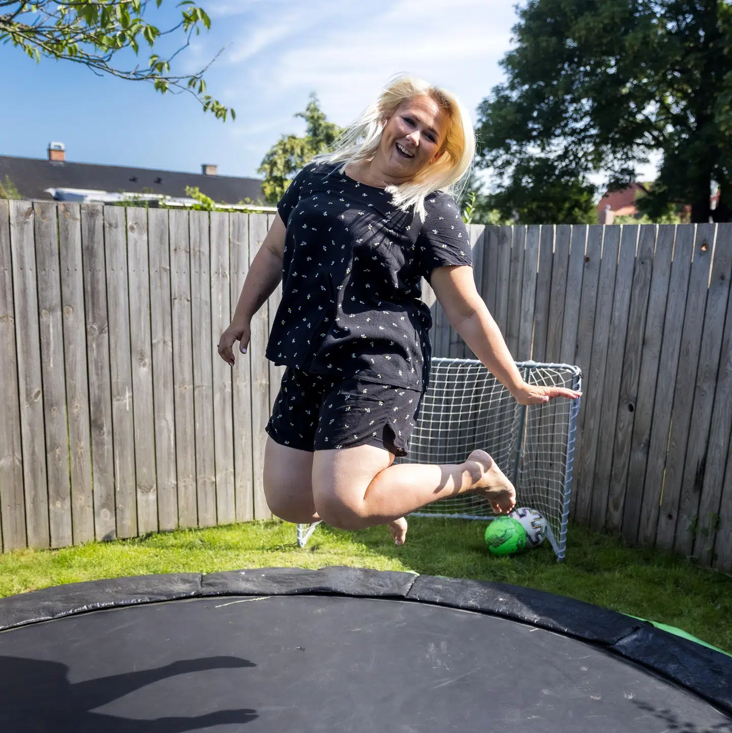 Som barn var Cecilie Schmeichel usikker på sig selv, men som voksen har hun besluttet, at hun vil være tilfreds med sin krop, uanset hviken størrelse den her. Foto Byrd Jacob Crawfurd