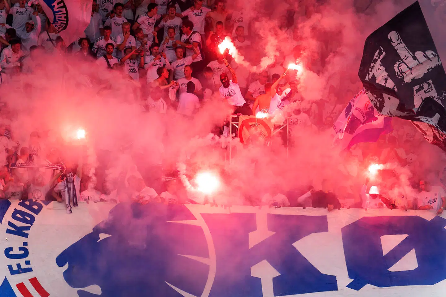 Der var gang i den på lægterne under opgøret mellem FC København og Brøndby.