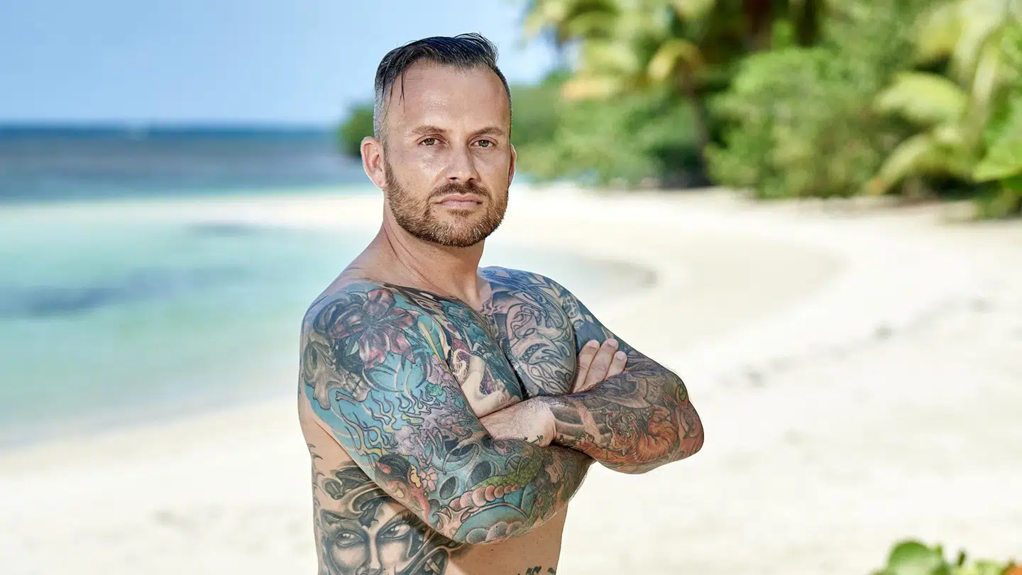 Ralf Østergaard Christensen er offentligt kendt som tv-vært Lisbeth Østergaards mand, men snart bliver han kendt som 'Robinson Ekspeditionen 2021'-deltager.