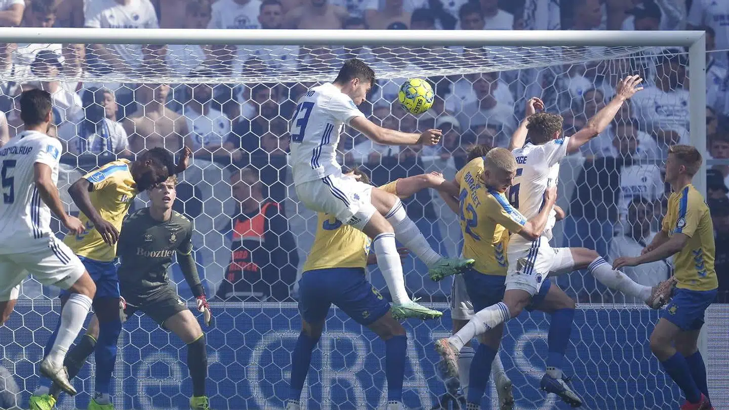 Jonas Wind åbnede målscoringen i Parken med sit mål til 1-0.