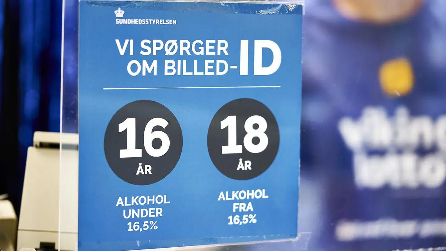 I dag er aldersgrænsen for øl, cider og vin 16 år, men flere af støttepartierne er enige om at hæve aldersgrænsen til 18 år.