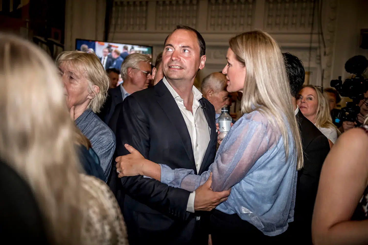 Tommy Ahlers og Britt Bager under Venstres på valgnatten, onsdag den 5. juni 2019. Også Britt Bager har forladt Venstre og er nu folketingsmedlem for De Konservative.