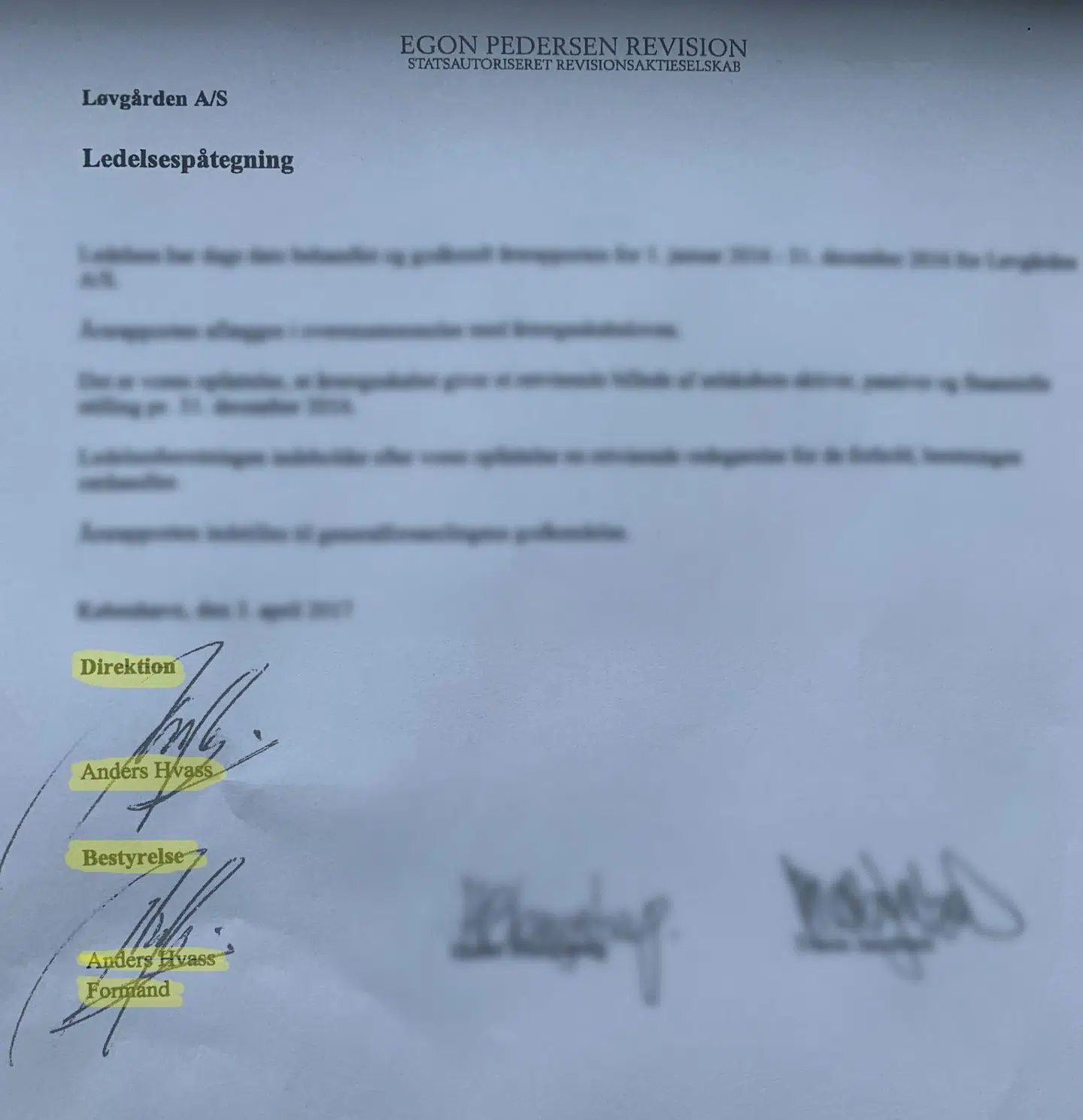 I adskillige årsrapporter for Peter og Emma Thomsens Legat og datterselskabet Løvgården A/S fremgår dobbeltrollerne. I fonden har Anders Hvass været bestyrelsesformand, samtidig med at han også har været bestyrelsesformand i Løvgården A/S, hvor han også er direktør.