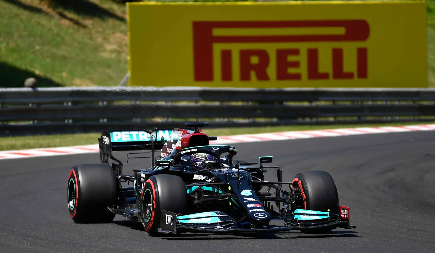 Hvis Lewis Hamilton holder sin pole position på Hungaroring i mål, vil det være hans grandprix-sejr nummer 100.