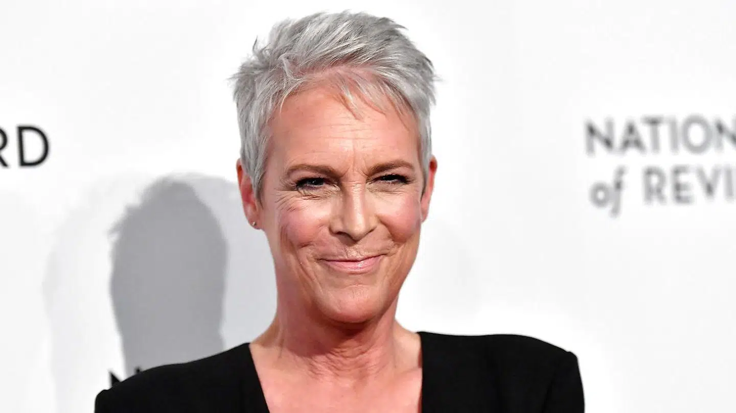 Jamie Lee Curtis havde to store overraskelser at fortælle om til magasinet AARP Magazine.