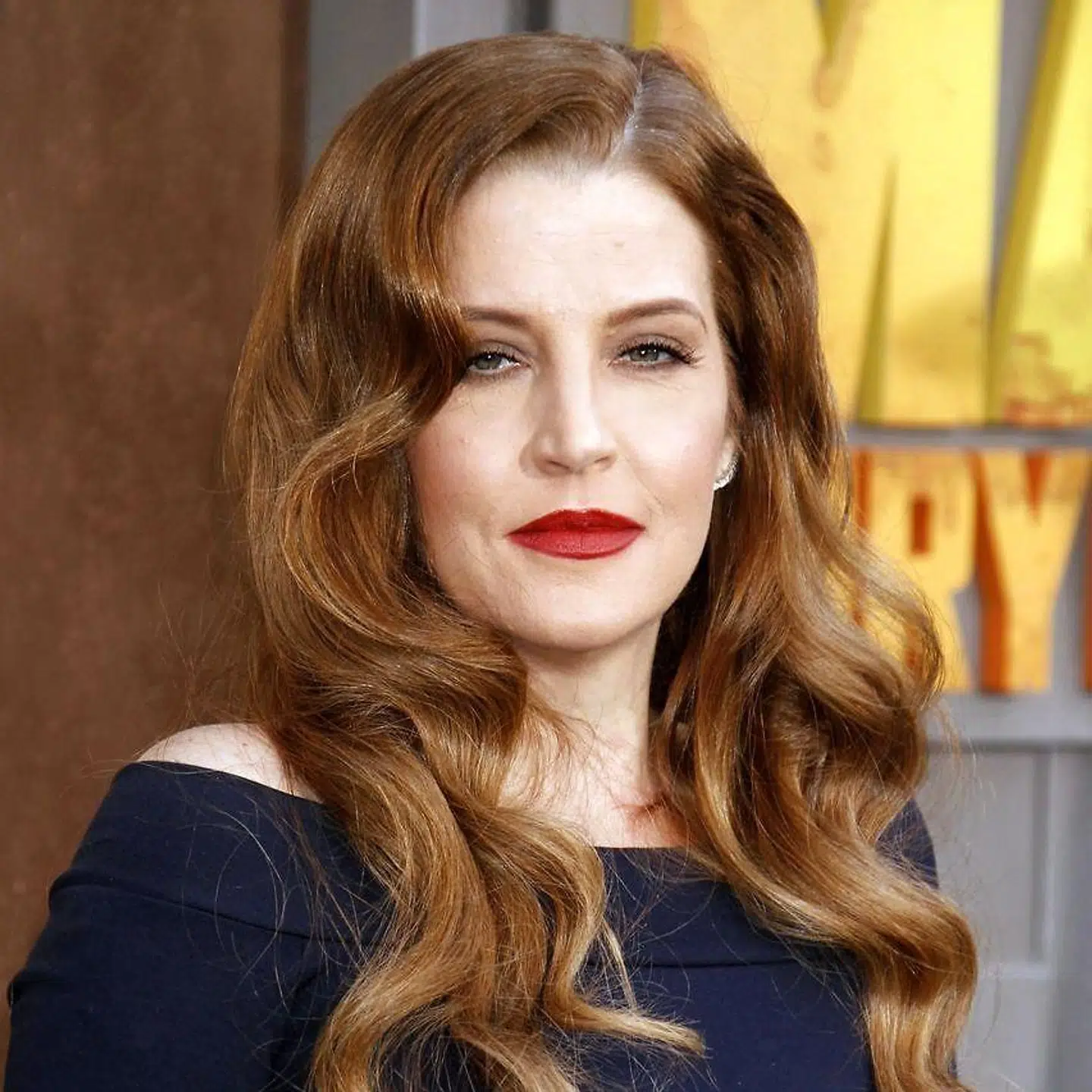 Lisa Marie Presley er datter af Elvis Presley og Priscilla Presley.