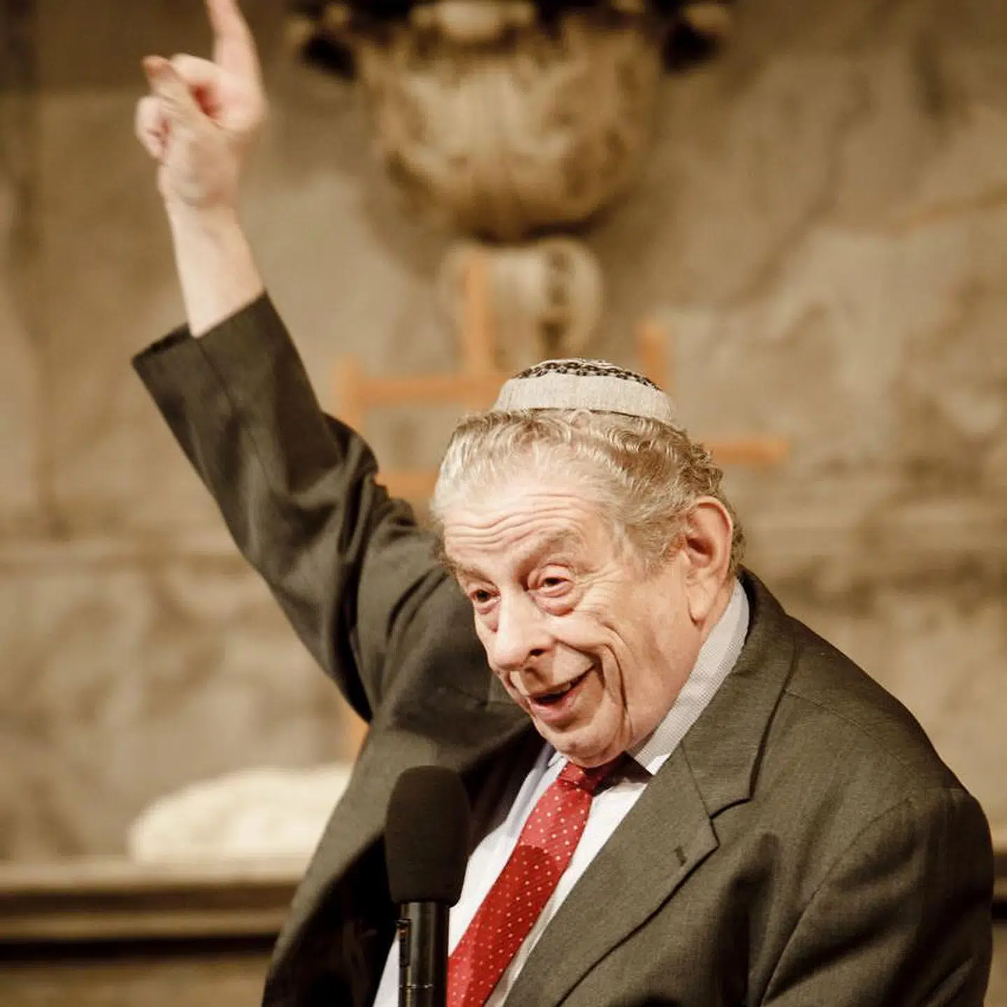 Her Bent Melchior fotograferet i Christian Kirken i 2012.