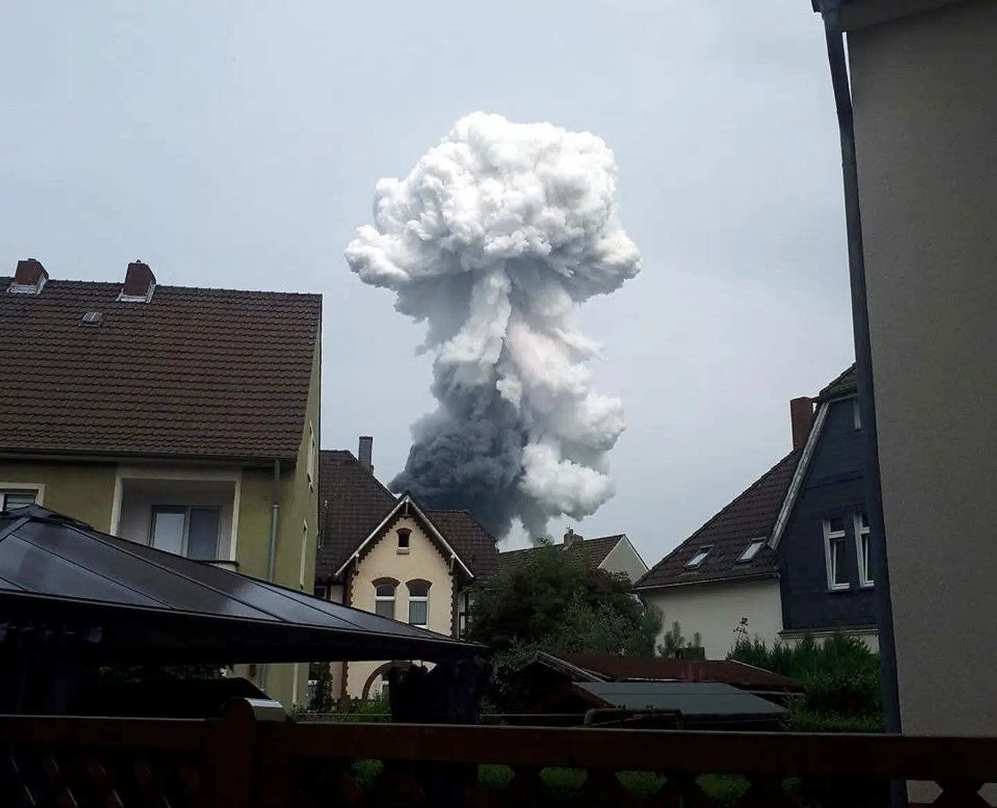 Eksplosionen skabte en paddehat.