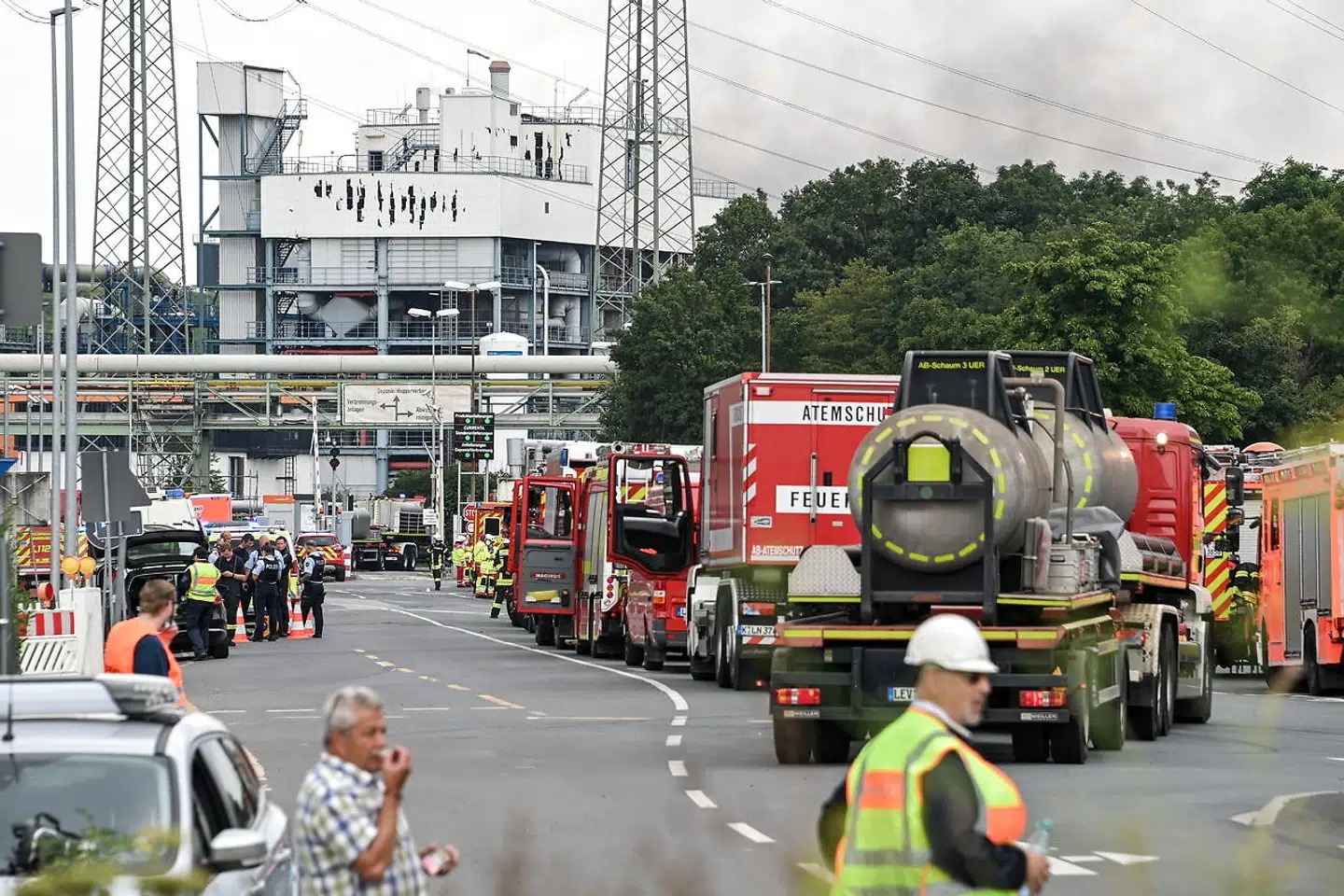 Beredskabet i Leverkusen er på plads efter eksplosionen.
