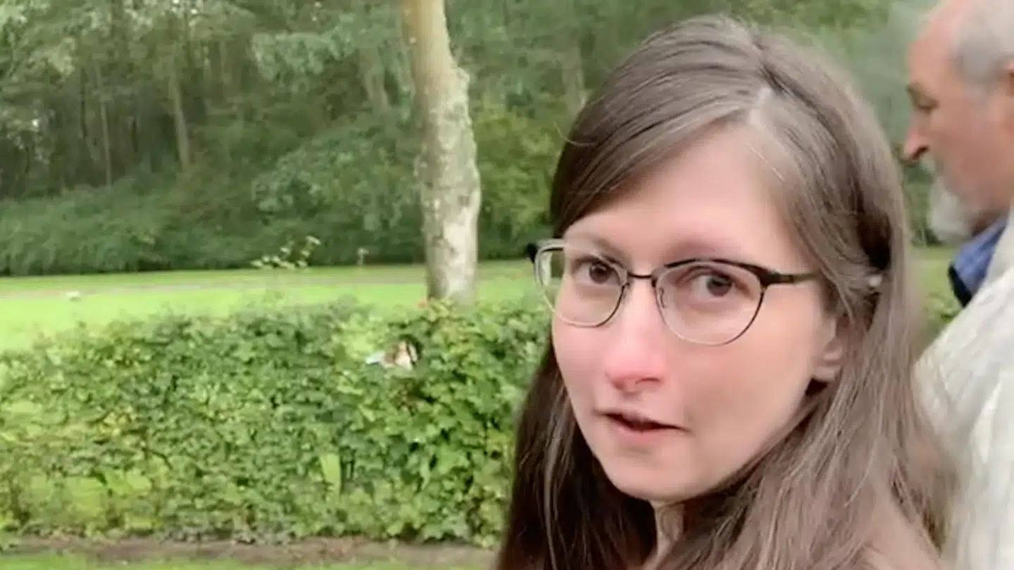 Lotte Vinkel har oprettet et borgerforslag, der skal gøre det muligt for pårørende at beholde efterladtes aske.