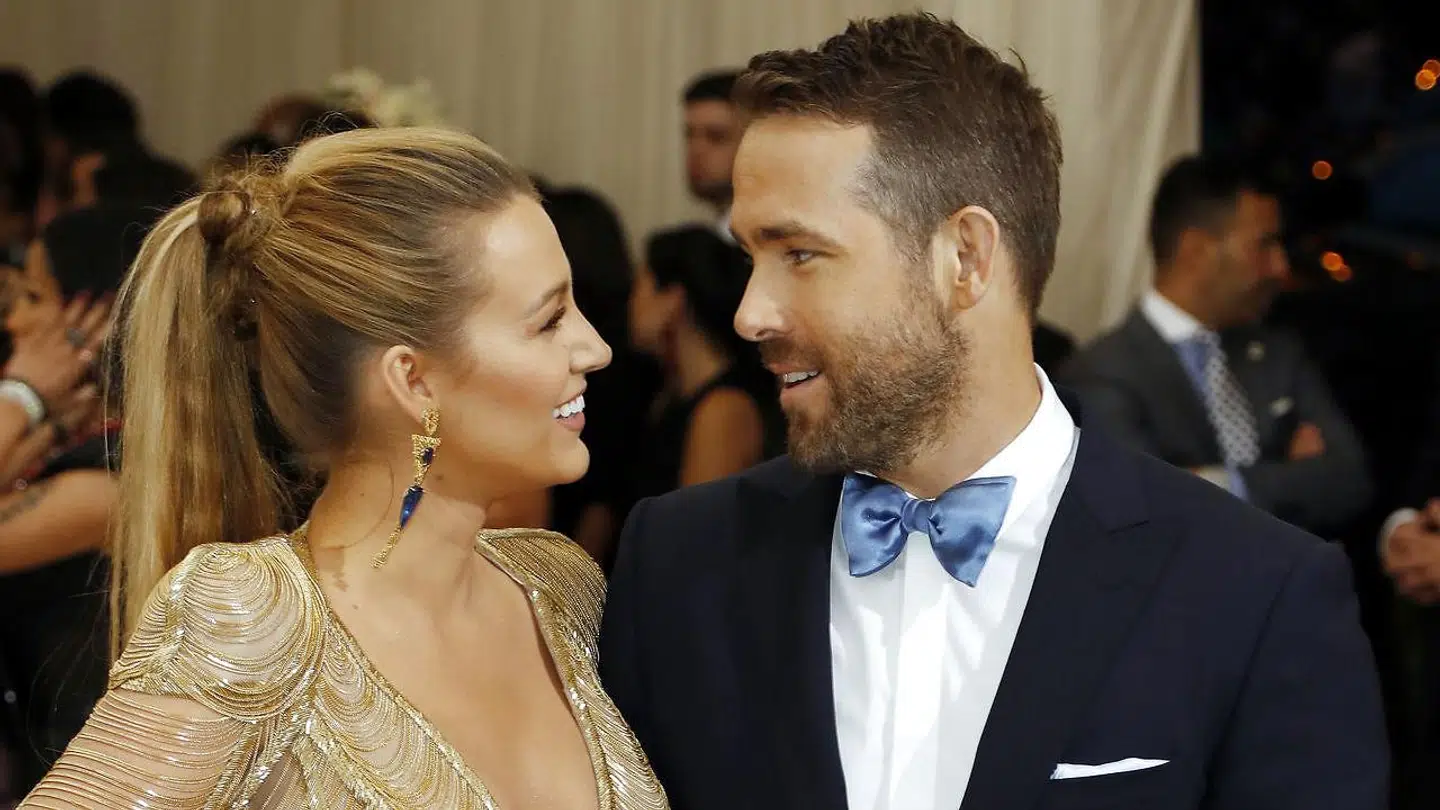 Ryan Reynolds med sin hustru, skuespillerinden Blake Lively.
