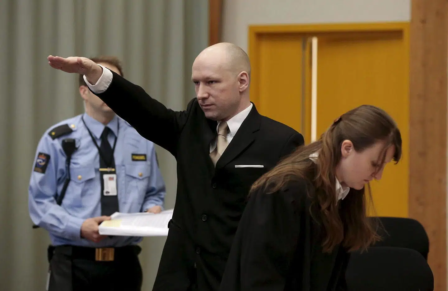 Anders Behring Breivik heiler under en retssag i 2016.