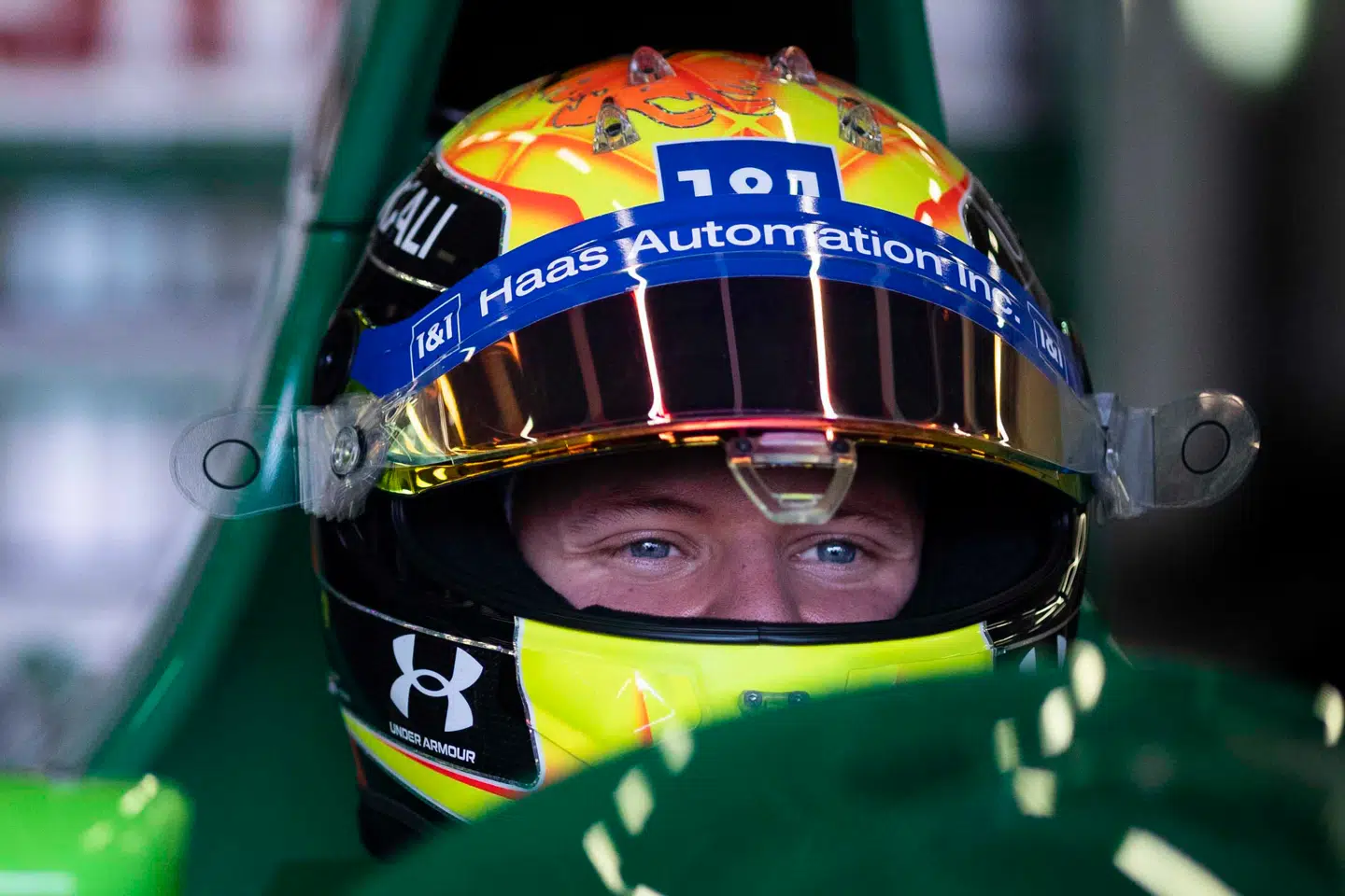 Mick Schumacher i sin far Michaels Jordan-racer fra 1991.