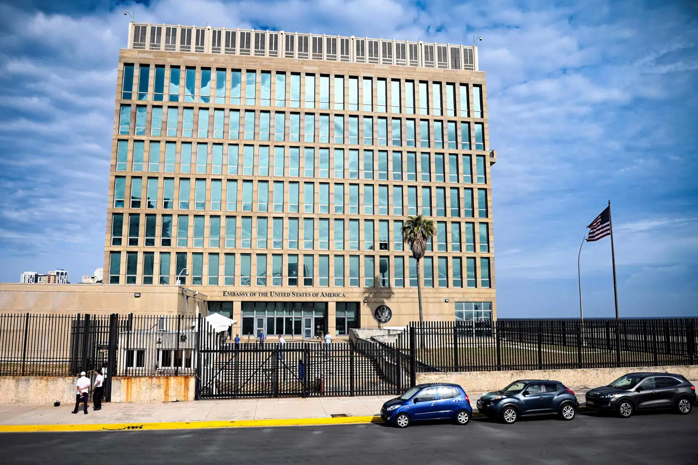 I 2018 trak daværende præsident Donald Trump de ansatte på USAs ambassade i Havana (foto) hjem, efter at flere diplomater havde klaget over mystiske sygdomssymptomer. Flere amerikanske diplomater i Wien har meldt om tilsvarende symptomer.