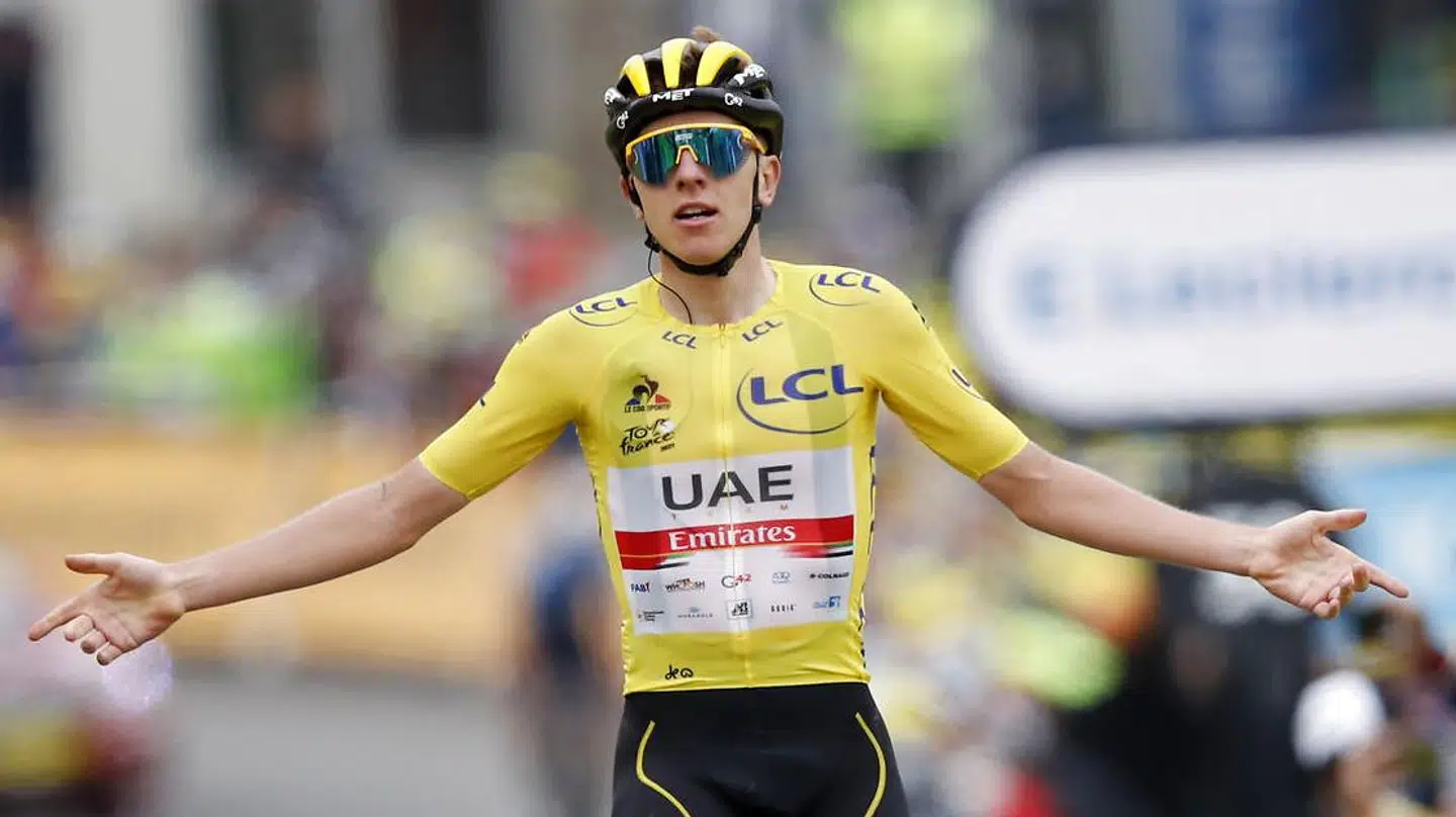 Tadej Pogacar sejrer for anden dag i træk på 18. etape af af Tour de France.