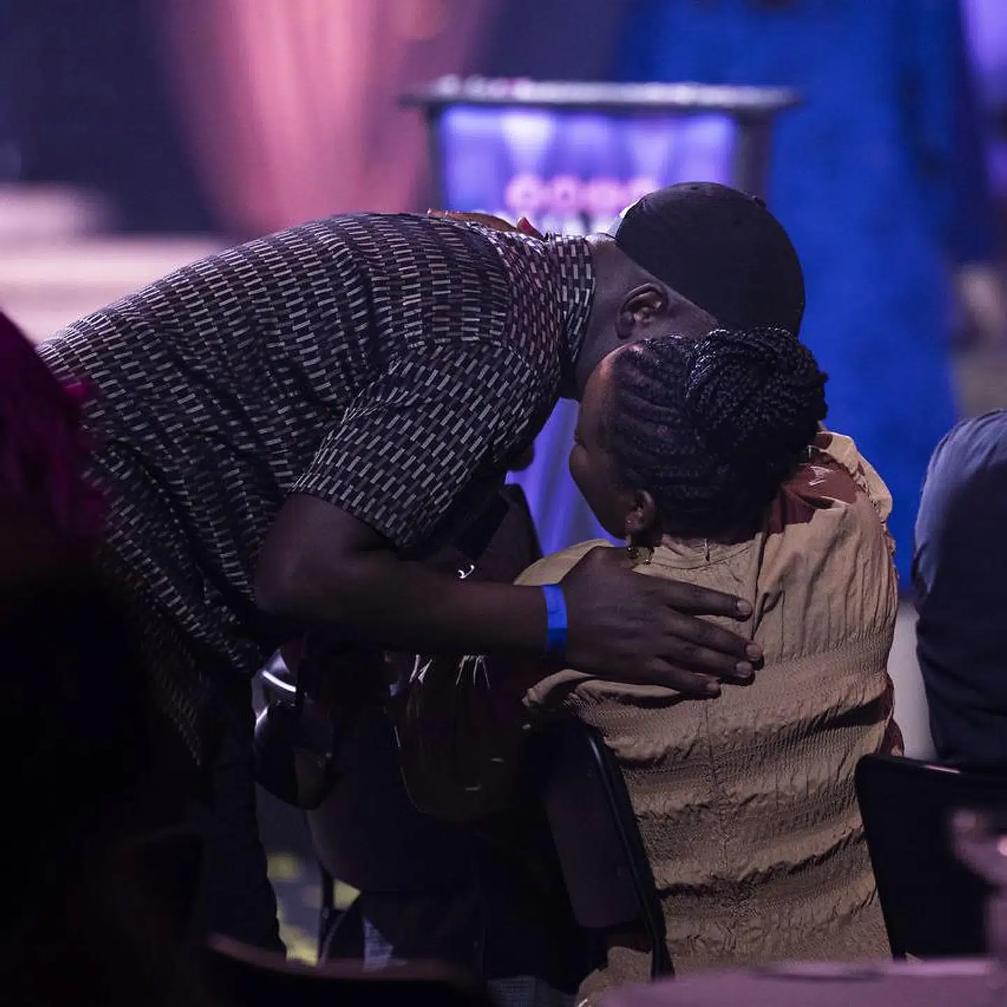 Melvin Kakooza og hans mor til Zulu Awards.