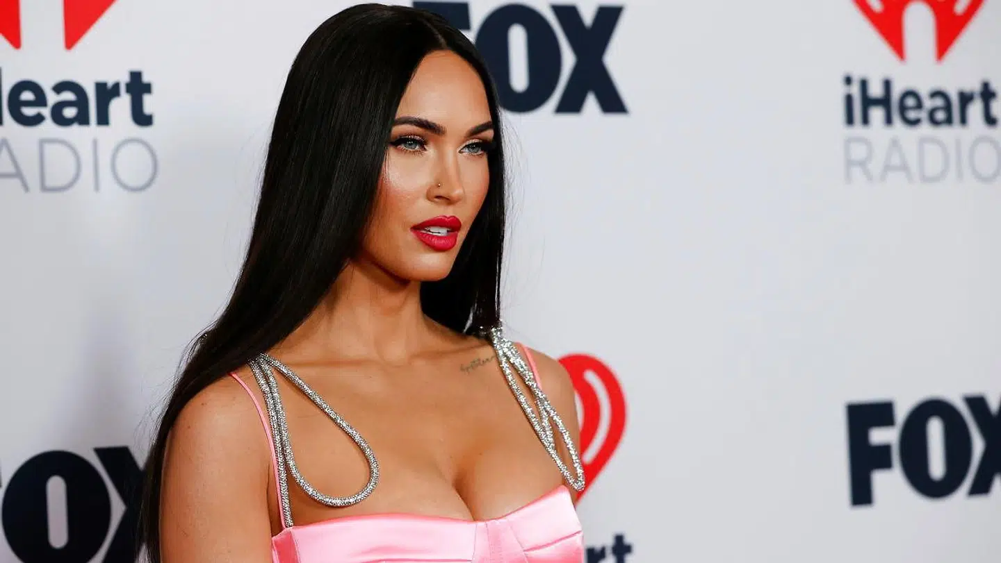 Megan Fox oplever, at hendes søn bliver mobbet for at gå i kjole.