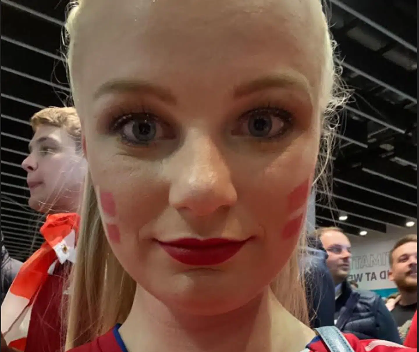 Alessandra Nørreriis bor i Manchester, og hun var på Wembley til EM-semifinalen, hvor England vandt 2-1 over Danmark. Foto: Privat