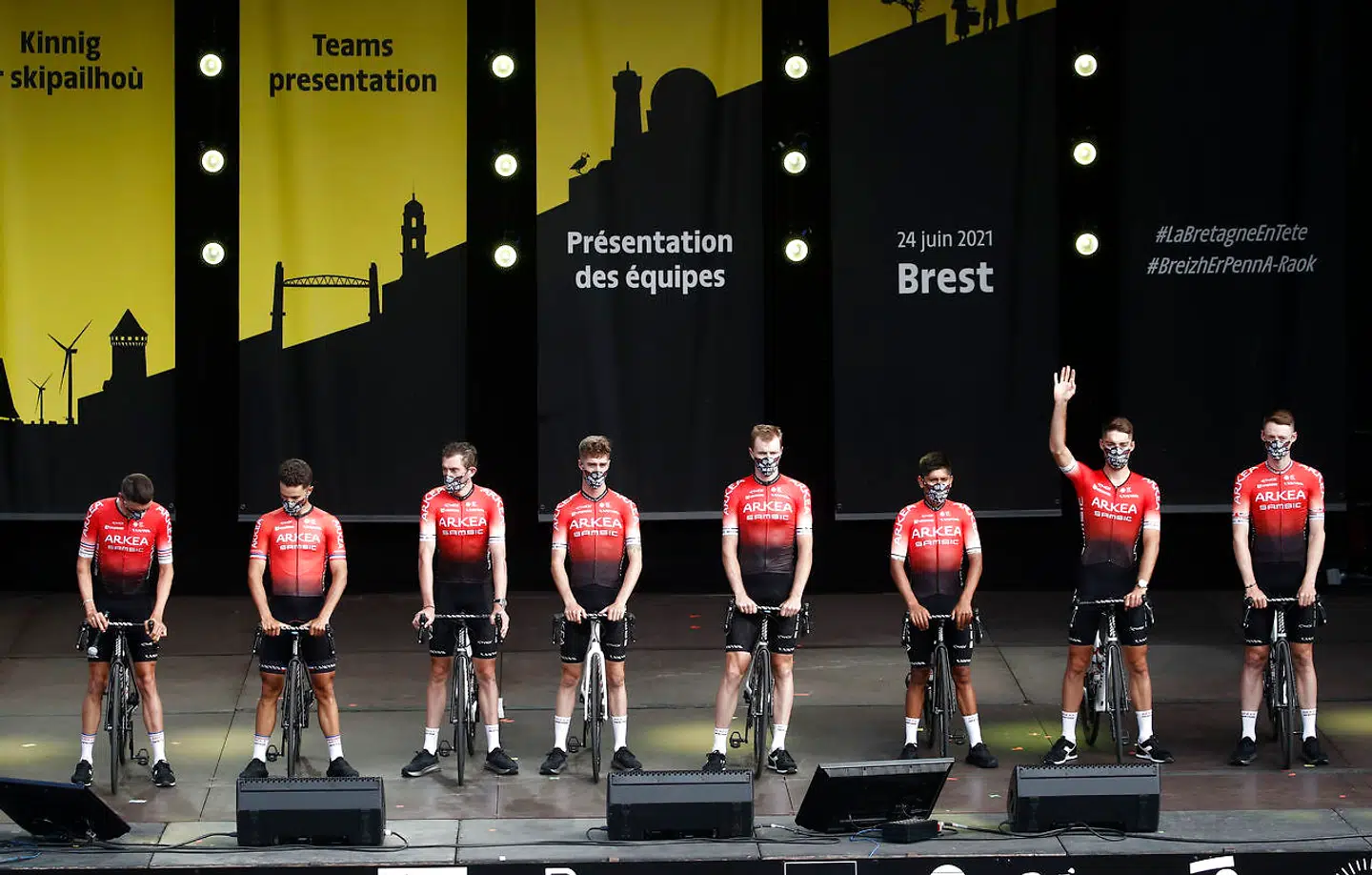 Sådan så Arkéa-Samsic-holdet ud ved Tourens start. Nu har de fleste af dem vinket farvel til Tour de France, og holdet er kun tre tilbage i løbet: Nairo Quintana, Élie Gesbert og Connor Swift.