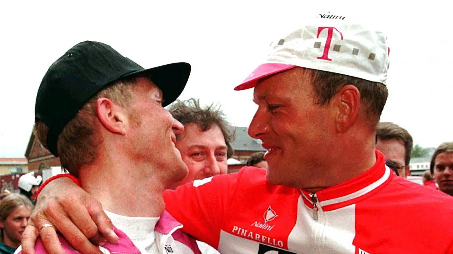 Bjarne Riis (th.) og Brian Holm var holdkammerater på Team Telekom.