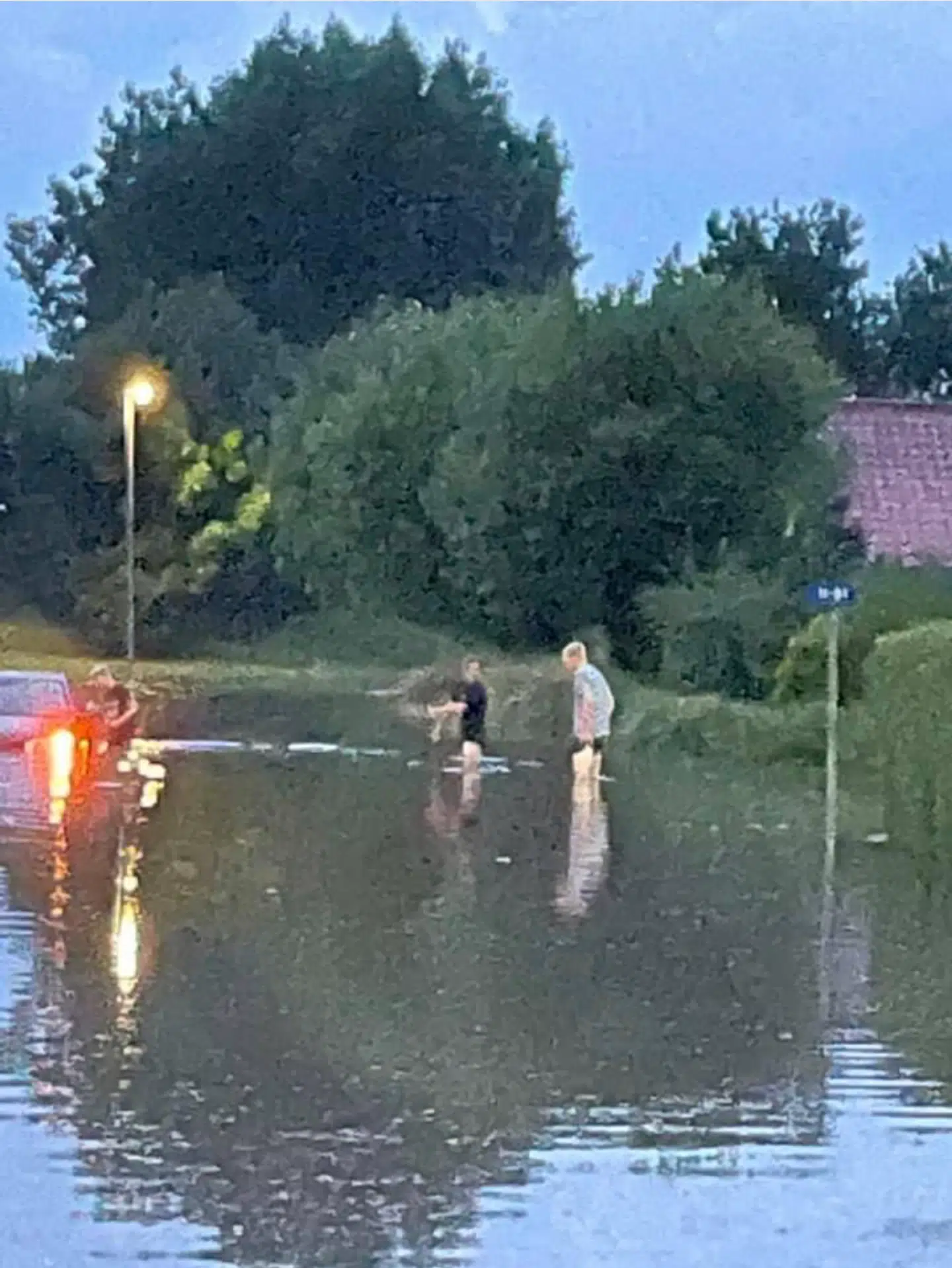 Kerteminde torsdag aften. Der var mere brug for en vandcykel end en almindelig to-hjuler.Foto: Privat