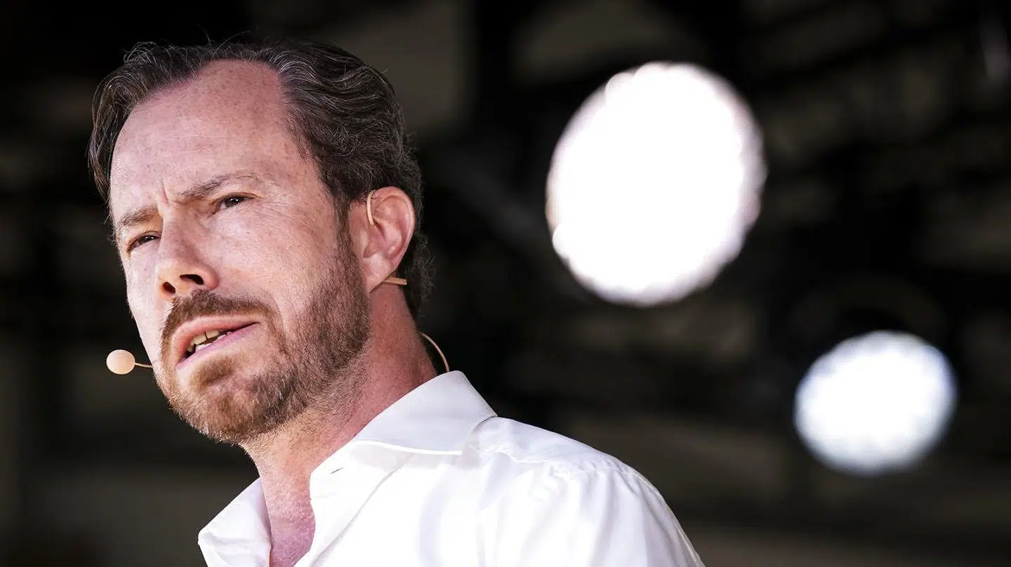 Jakob Ellemann-Jensen og Venstre nyder igen større opbakning end Konservative, som overhalede partiet i starten af året.