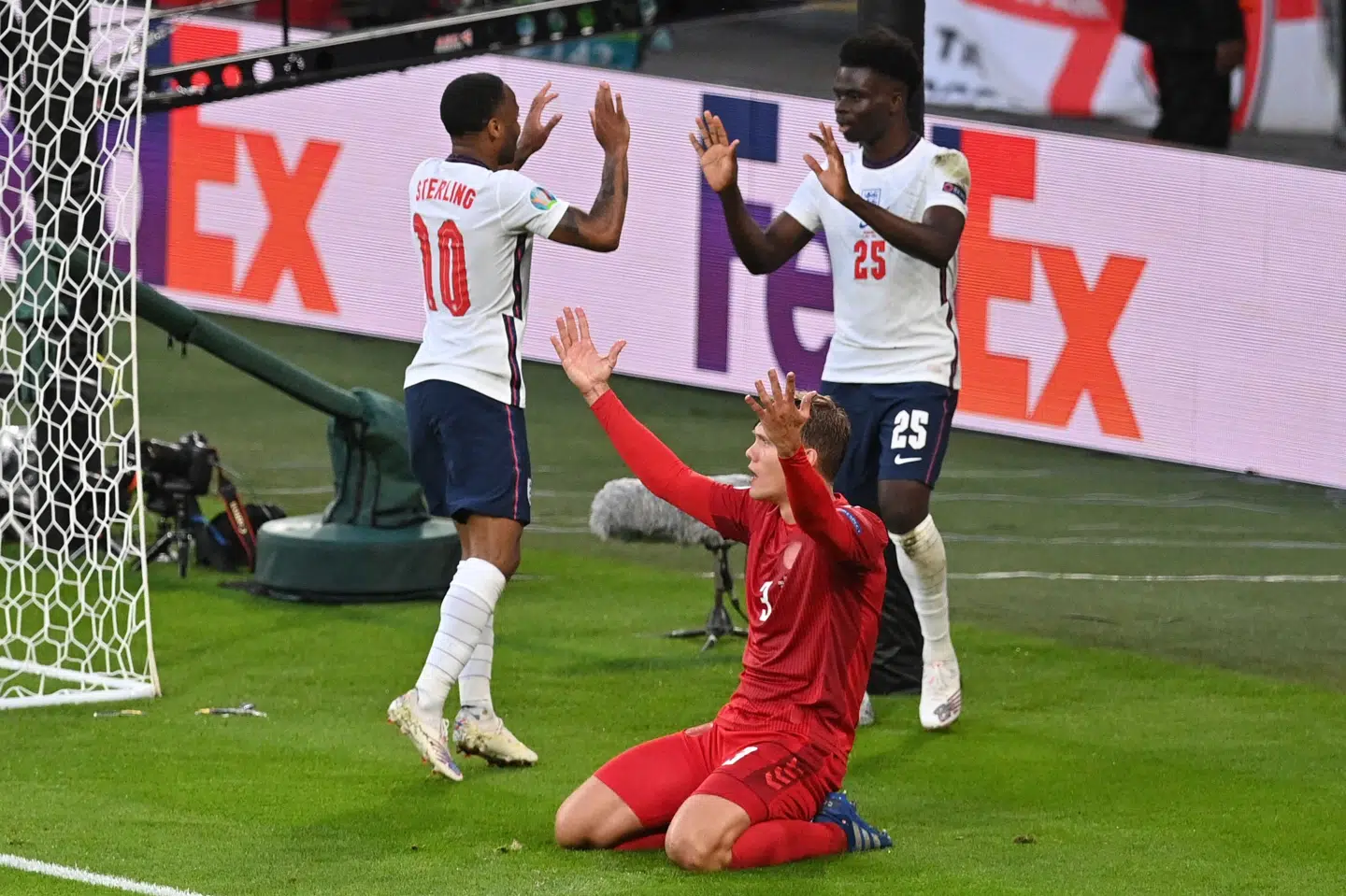 Jannik Vestergaard var træt af nederlaget til England. Justin Tallis/Ritzau Scanpix