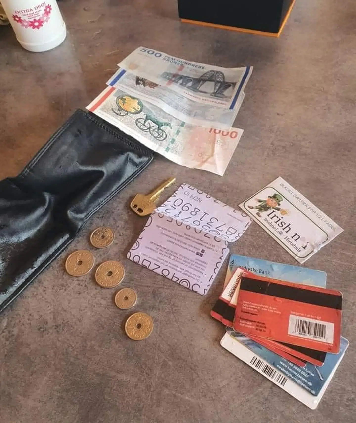 Pungen var intakt - og indholdet det samme - da Anders fik sin pung tilbage.