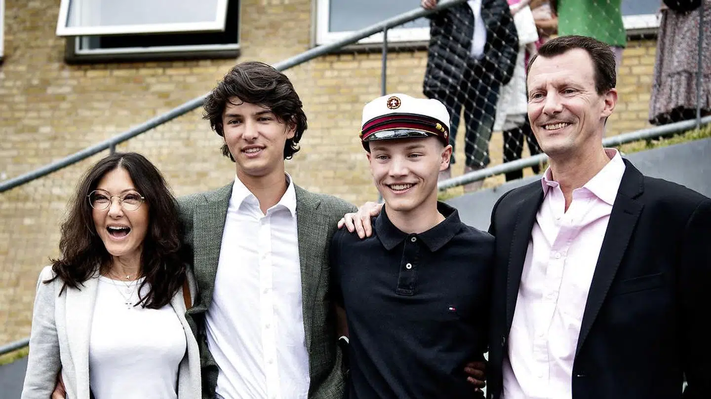 Grevinde Alexandra ses her, da prins Felix for nylig blev student.